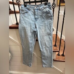 Frye Light Wash Straight Leg Women's Jeans